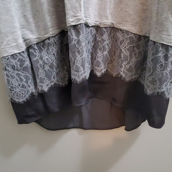 Logo by Lori Goldstein - Picture 6 of 8